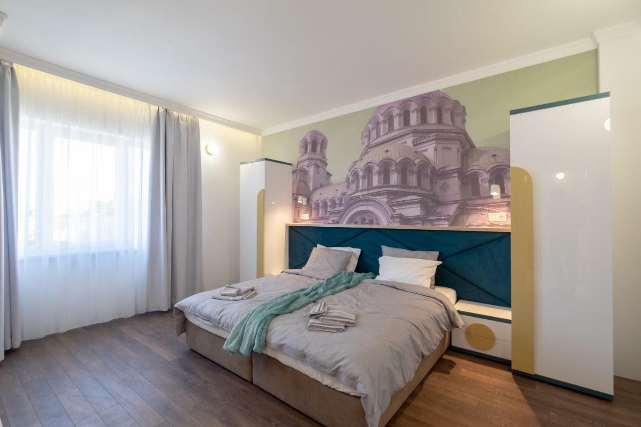 Vitosha Blvd 3-Bedroom, 2-Bathroom Lux Suite Sofia Exterior photo