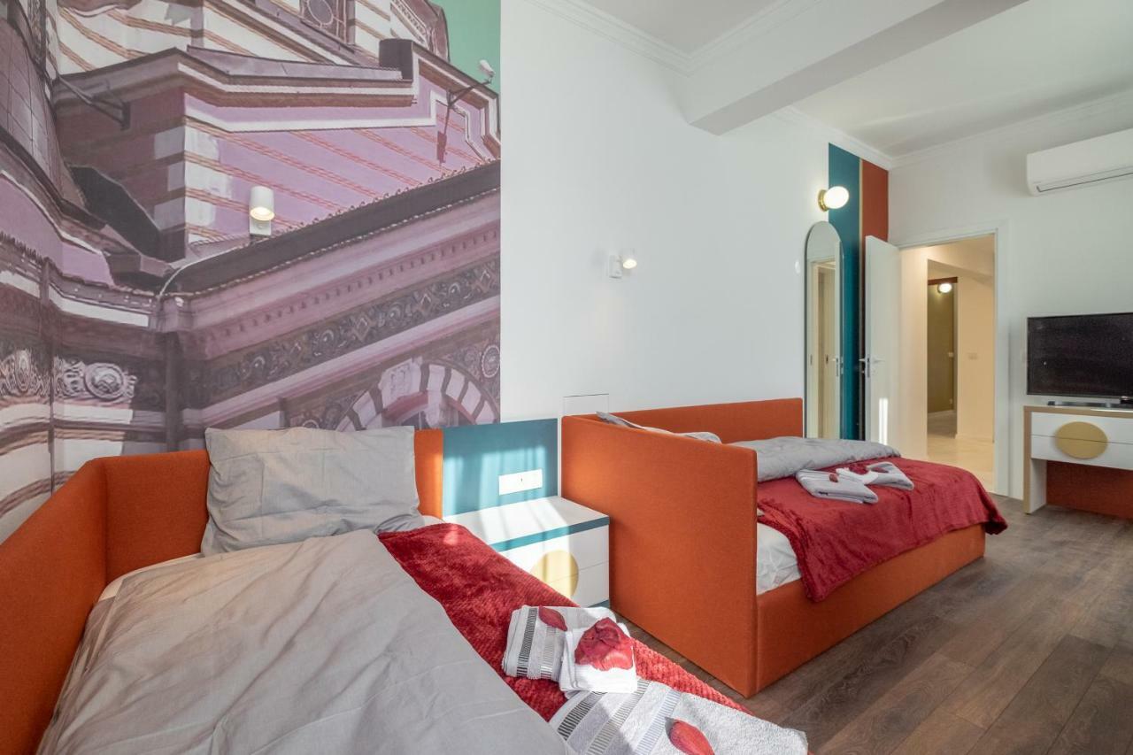 Vitosha Blvd 3-Bedroom, 2-Bathroom Lux Suite Sofia Exterior photo