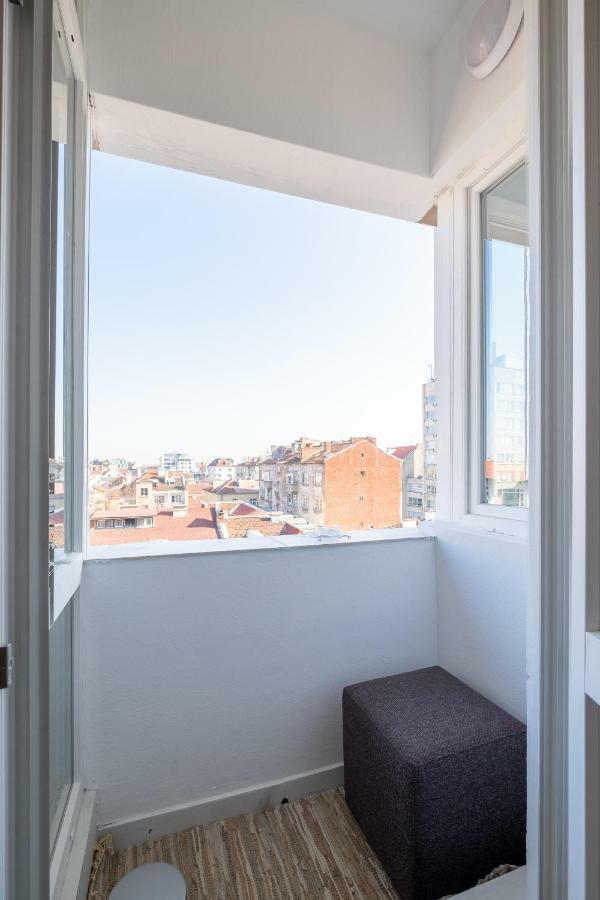 Vitosha Blvd 3-Bedroom, 2-Bathroom Lux Suite Sofia Exterior photo