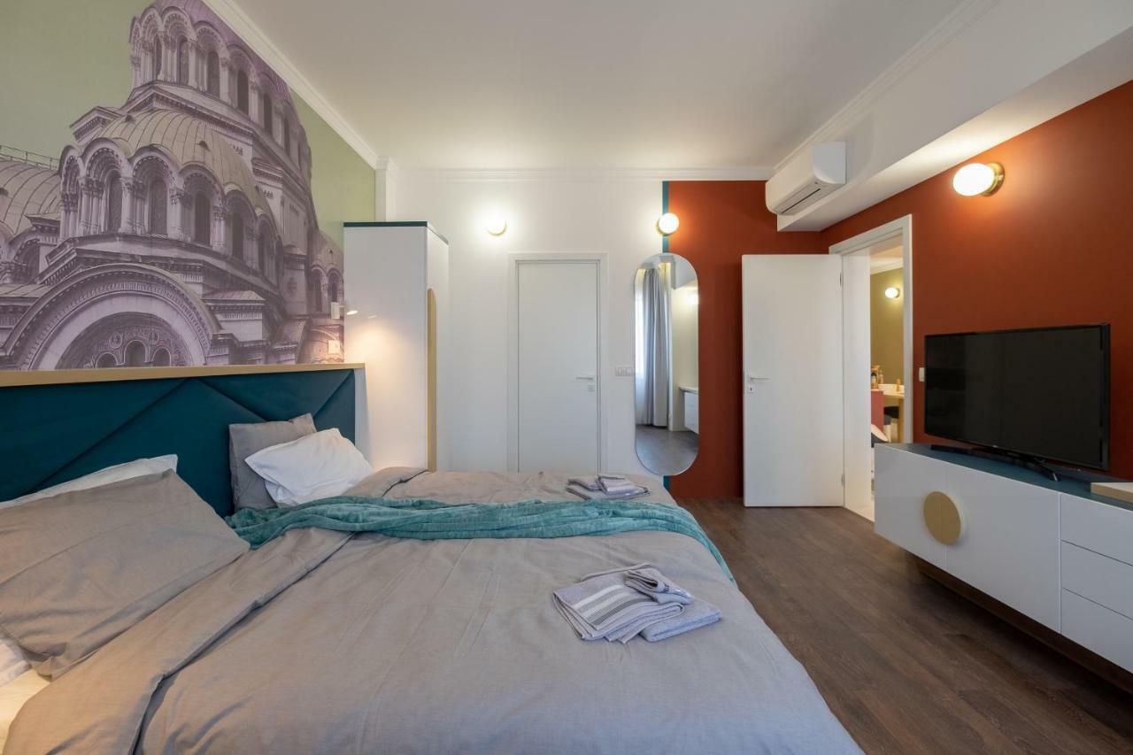 Vitosha Blvd 3-Bedroom, 2-Bathroom Lux Suite Sofia Exterior photo