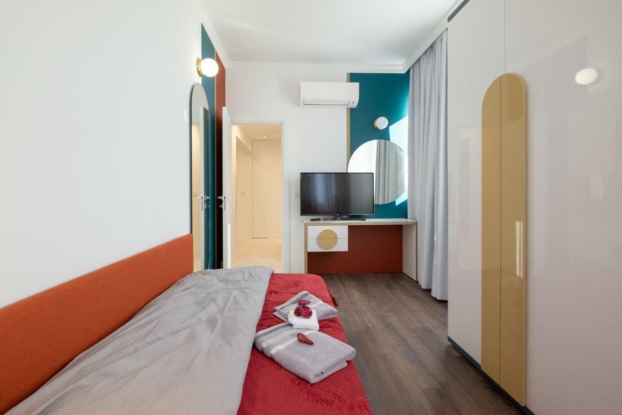Vitosha Blvd 3-Bedroom, 2-Bathroom Lux Suite Sofia Exterior photo
