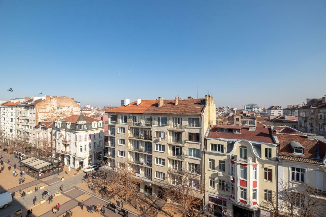 Vitosha Blvd 3-Bedroom, 2-Bathroom Lux Suite Sofia Exterior photo