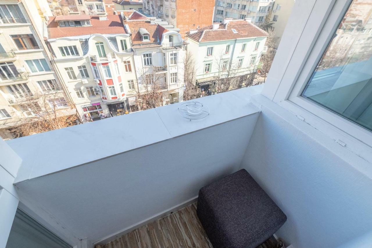 Vitosha Blvd 3-Bedroom, 2-Bathroom Lux Suite Sofia Exterior photo